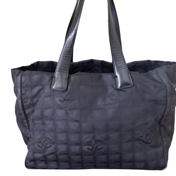 CHANEL New Travel Line Tote MM - Black Nylon Jacquard Leather Tote Bag ✨ - Picture 3 of 10